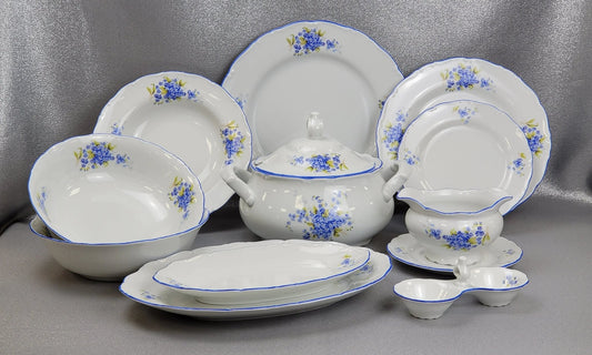The porcelain dinner set for 6 persons, Ophelia, "Forget me nots flowers" by Thun 1794 a.s.
