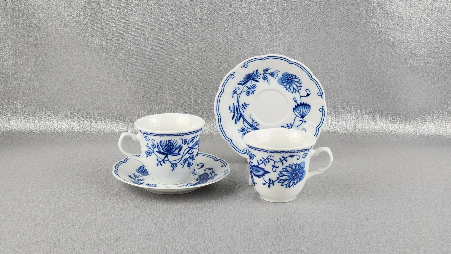 The porcelain tea set for 6 persons, Natalie, "Blue Onion" by Thun 1794 a.s..